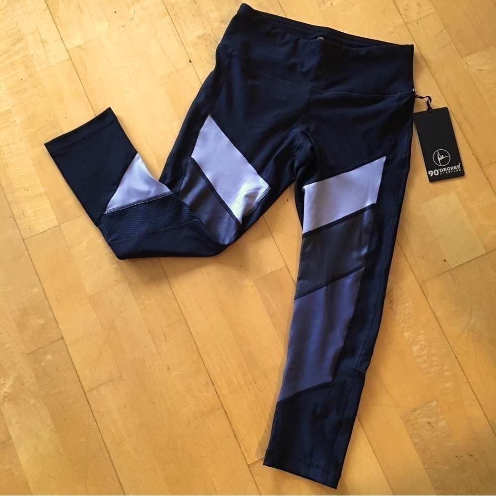 90 Degree by Reflex Black, Steel Gray, Low Rise (8 in) Capri Leggings, Size S